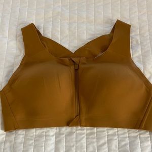 Lululemon Enlite Bra 36 C, High Support with zipper in front